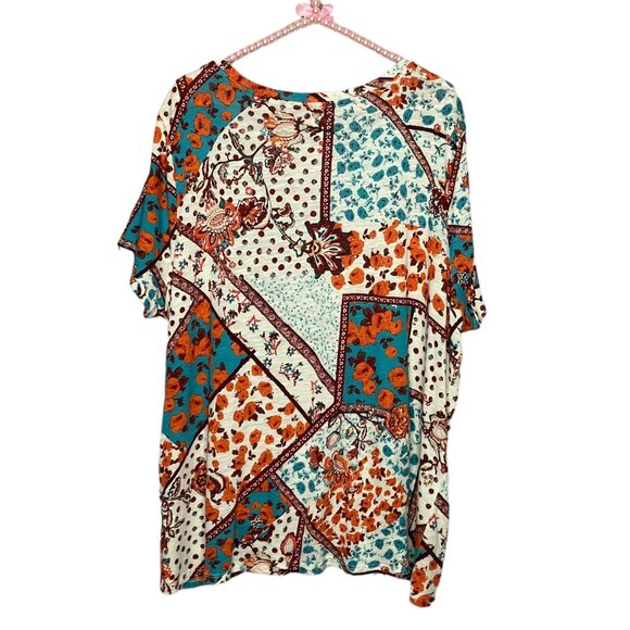 Maurices 24/7 Plus Size 2X Cream Orange Patchwork Austin Knot Hem Tee T-Shirt - Picture 4 of 6